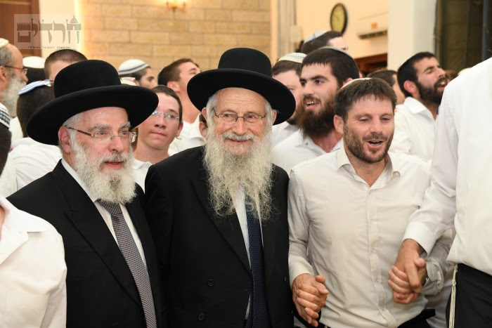 בצלאל סמוטריץ